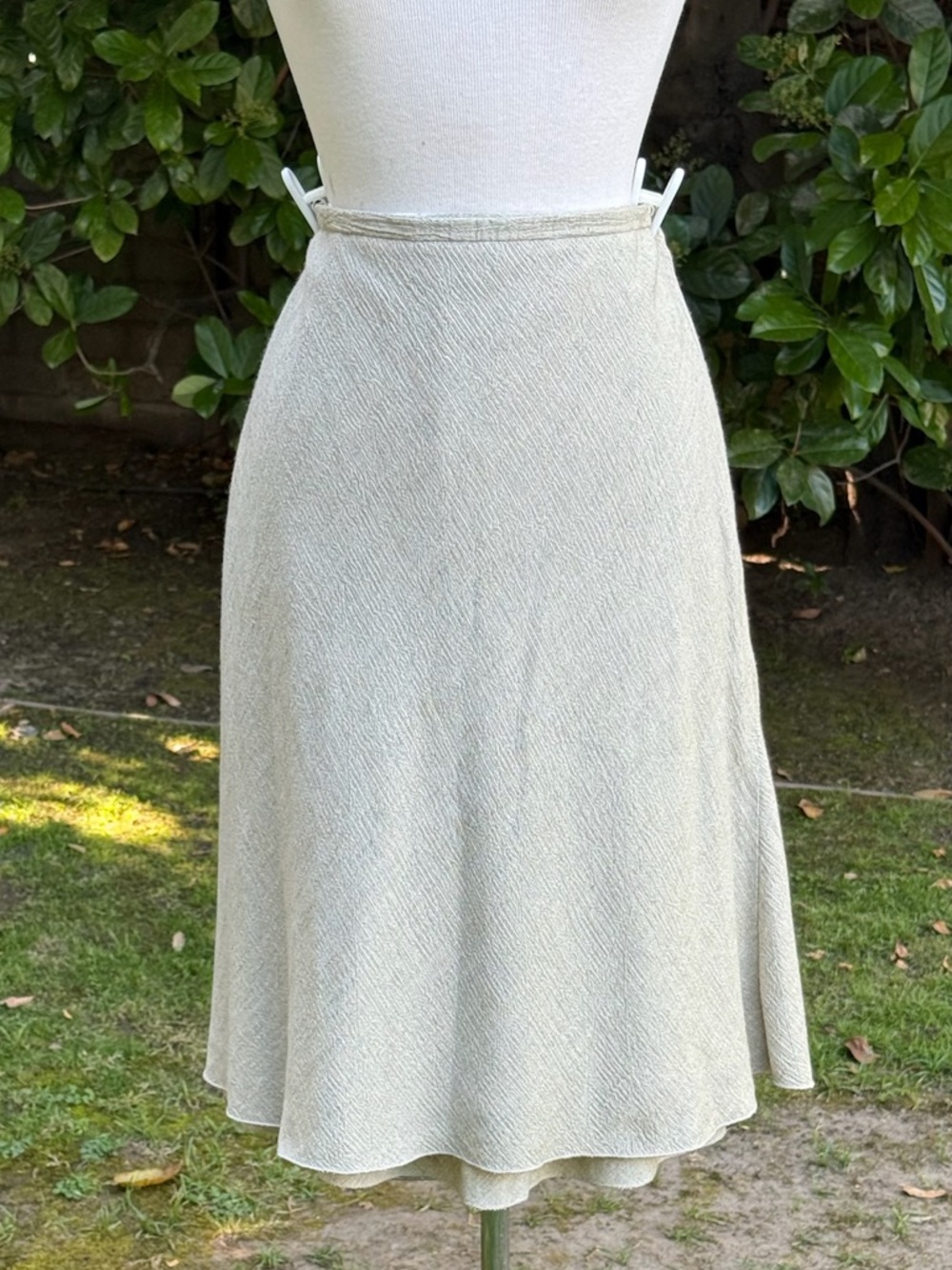 Magid Bernard vintage bias-cut skirt with subtle shimmer - size XL
